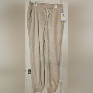 Hippie Rose Soft Cream Fleece Wear